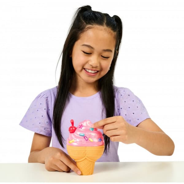 Cookeez Makery Yum Yumz jäätelötötterö ja 2 mysteeripehmoa