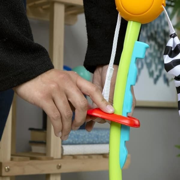 BABY EINSTEIN Ocean Explorers Curiosity Cove 2-in-1 -opetusleikkialue ja lattialeikki, enimmäispaino 11 kg, 6 kuukaudesta alkaen