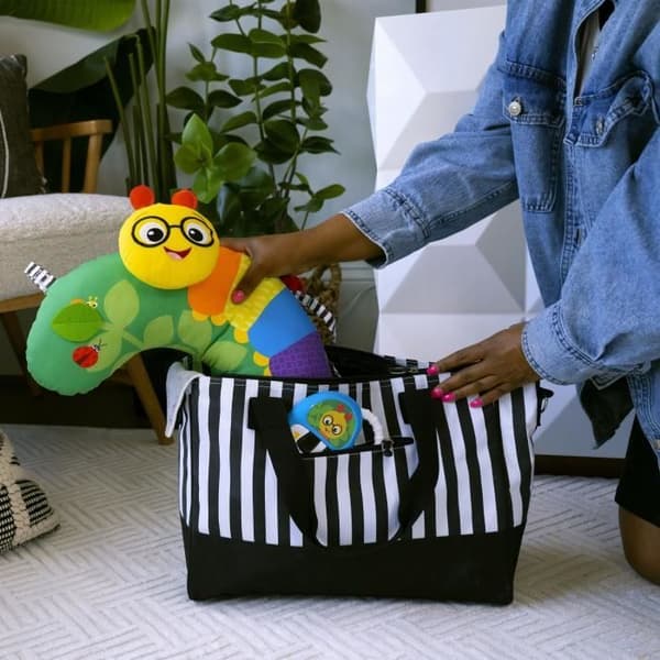 Moniaistillinen aktiviteettityyny vatsalla olemiseen - BABY EINSTEIN - Cal-a-Pillow - Lapset 0 kuukauden iästä alkaen