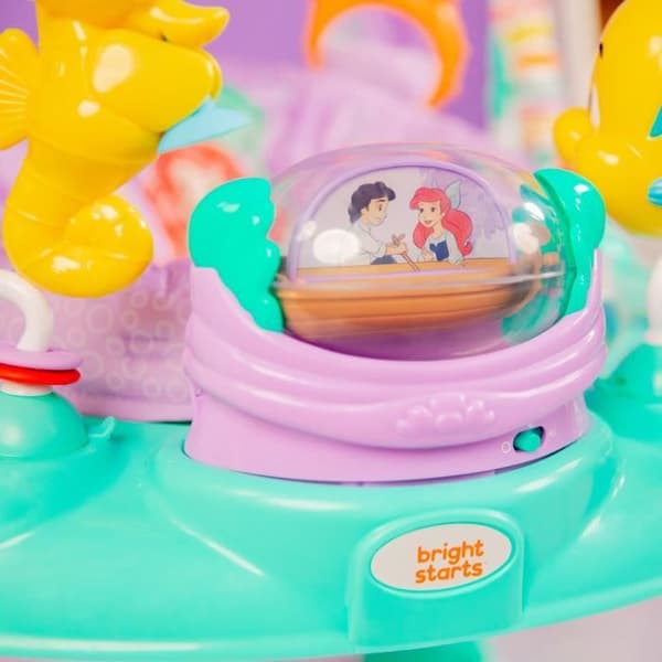 DISNEY BABY Pieni merenneito -leikkialue ja aktiviteetteja, valoja ja ääntä, 6 kuukaudelle