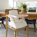 Miniatyrbild 3 av 6: THERMOBABY YEEHOP 2-i-1 Bälteskudde för barn - 6-18 månader - 3-punktssele - Avtagbar bricka - Isbrun