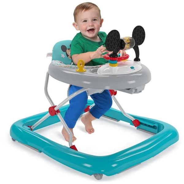 Baby Trotter Bright Disney Baby Mickey Stars - Foldbar - 61 x 69 x 63,5 cm - Multicolor - på 6 månader