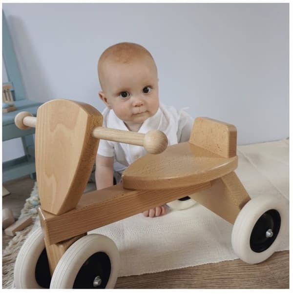 Egmont Toys - Gåstol i naturligt trä