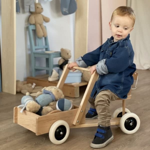 Egmont Toys - Walker med träbricka
