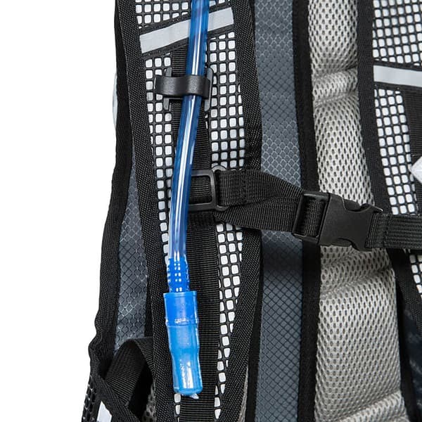 Trespass Mirror Hydration Backpack/Rucksack (15 Litres) With Water Resevoir (2 Litres)