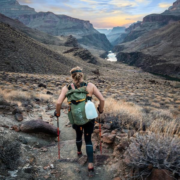 ULTIMATE DIRECTION FASTPACK 40