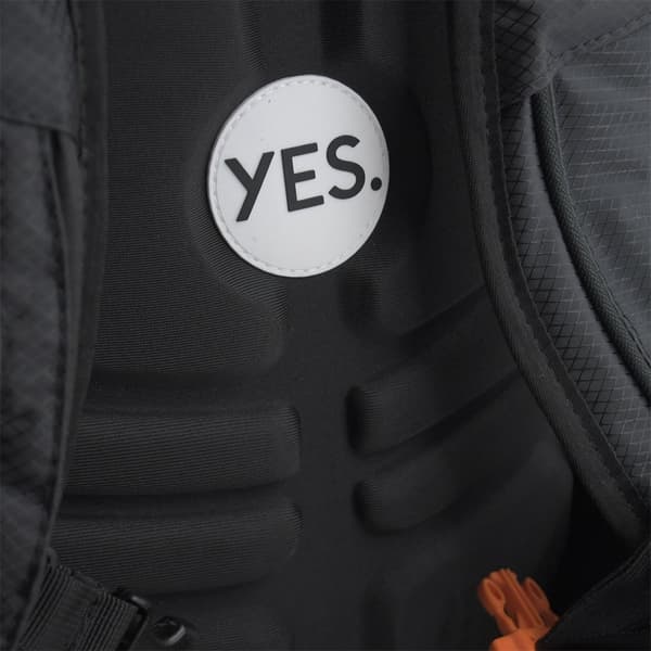 Yes. Backpack 18l Sort