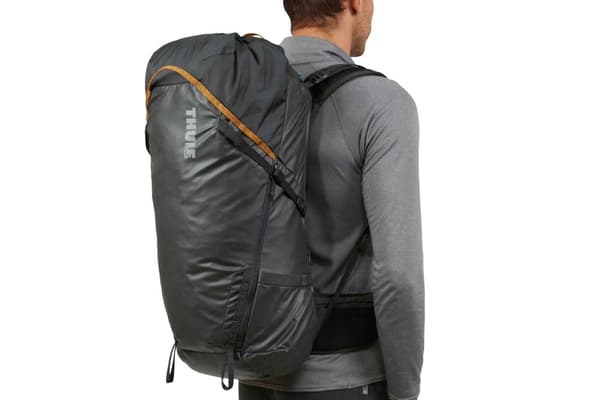 Thule 4098 Stir 35L Mens Hiking Backpack Obsidian