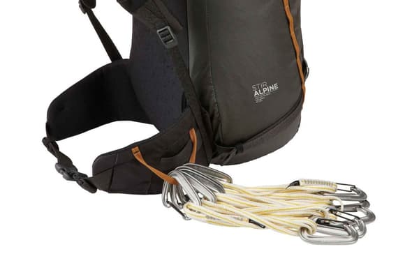Thule 4502 Stir Alpine 40L Hiking Backpack Obsidian