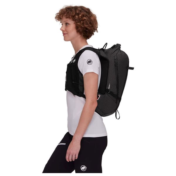 Mammut Reppu Trion 15l Musta