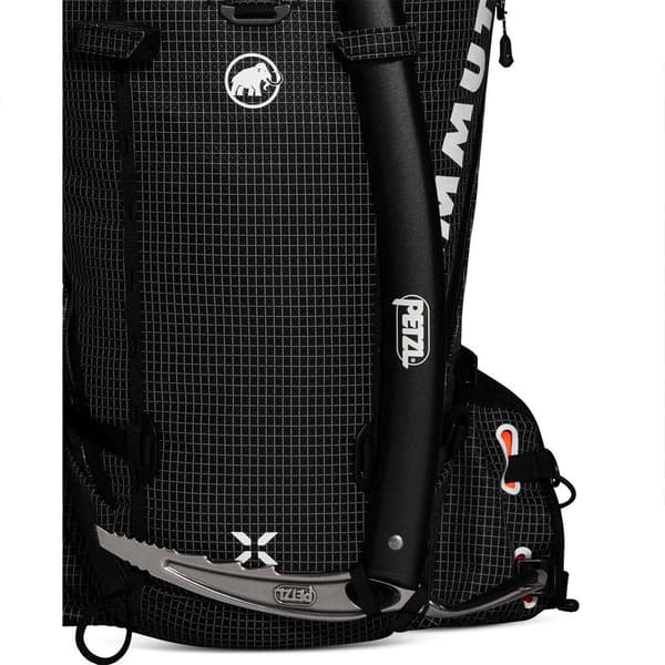 Mammut Reppu Trion 15l Musta