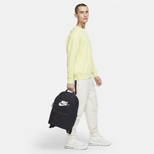 Nike Reppu Heritage Musta