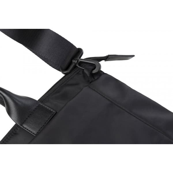 Tucano Desert Premium datorväska 15.6", svart