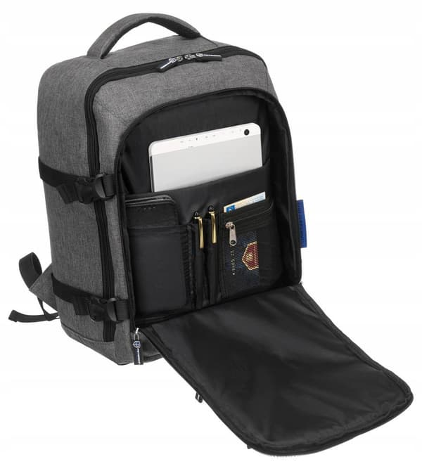 Prostorný, cestovní batoh s prostorem pro notebook - Peterson