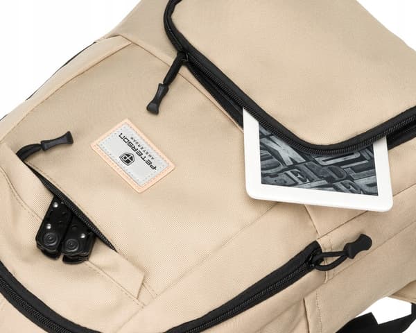 Městský batoh z polyesteru s prostorem pro notebook - Peterson