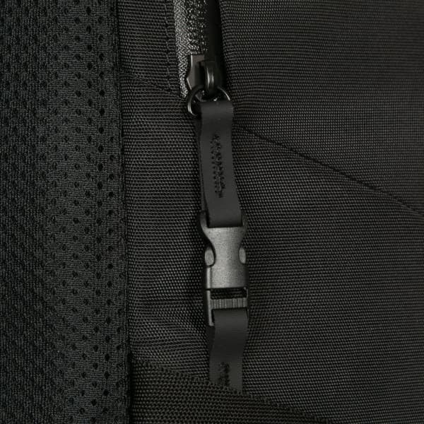 Targus Terra EcoSmart 16" -tietokonereppu, musta