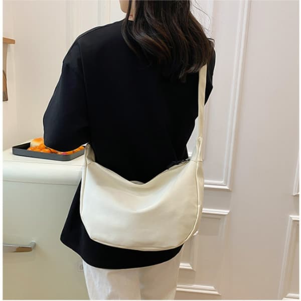 INF Crossbody-veske med justerbar stropp - Stilig og kompakt