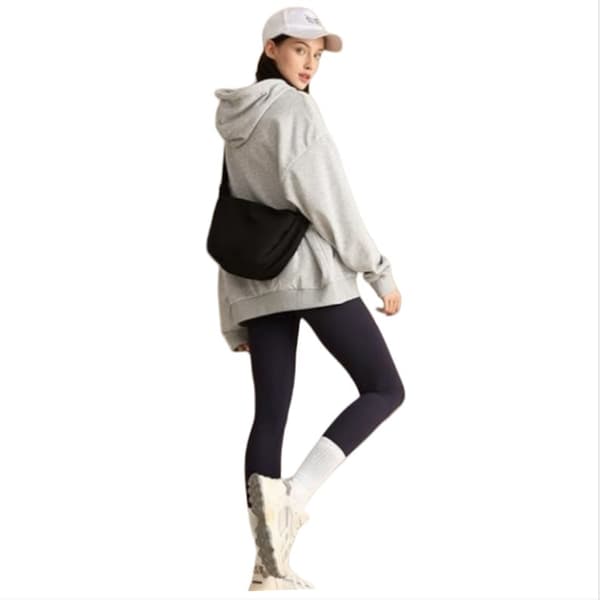 INF Crossbody-veske med justerbar stropp - Stilig og kompakt