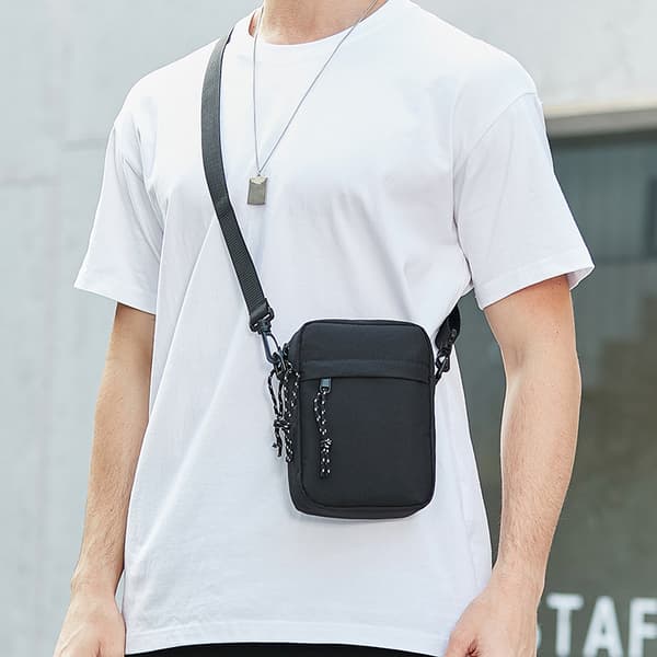 INF Crossbody telefontaske til mænd - let og stilfuld 0