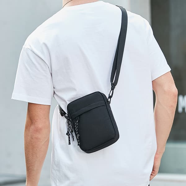 INF Crossbody telefontaske til mænd - let og stilfuld 0