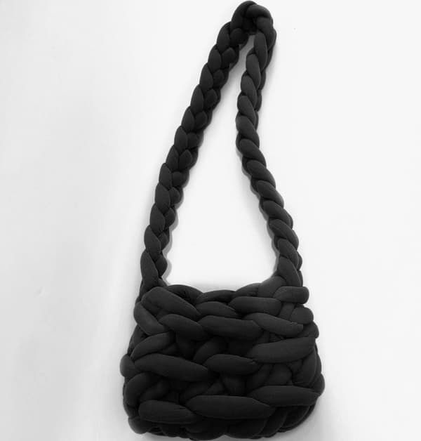 INF Handvävd Crossbody-väska Rymlig och stilren