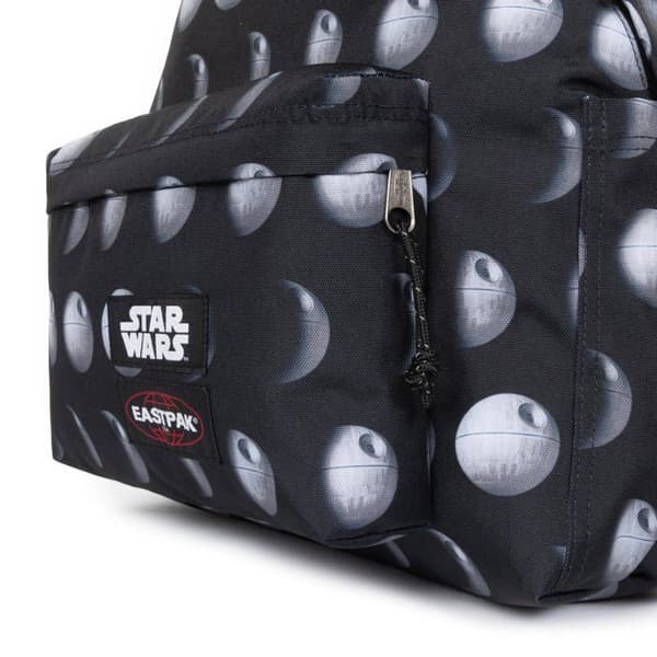 Eastpak Day Pak'r 1Q2 SW Death Star Svart ryggsäck