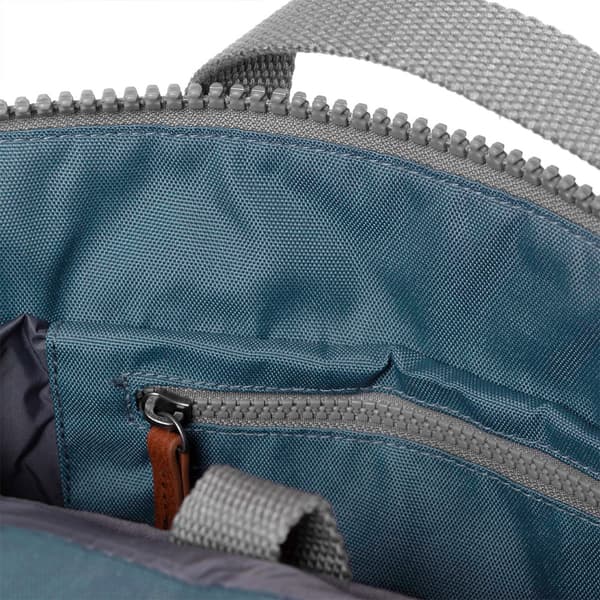 Roka London Bantry B Recycled Nylon Ryggsäck Blå S