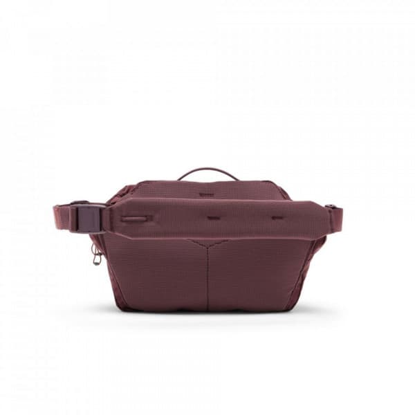 Peak Design Outdoor Sling 7L -ristivartalolaukku, punainen kuunpimennys