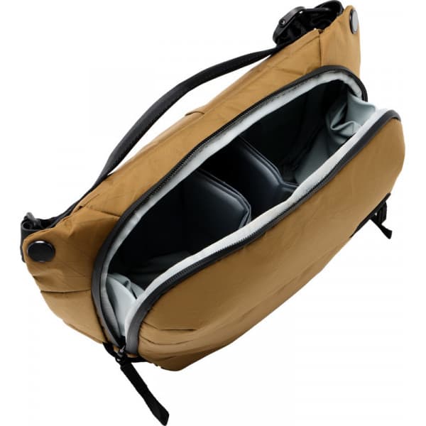 Peak Design Everyday Sling 6L v2 axelväska, sandbrun