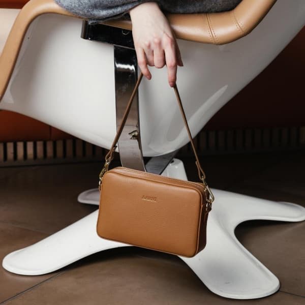 Aarni Large Crossbody Bag -axelväska, konjak/koppar