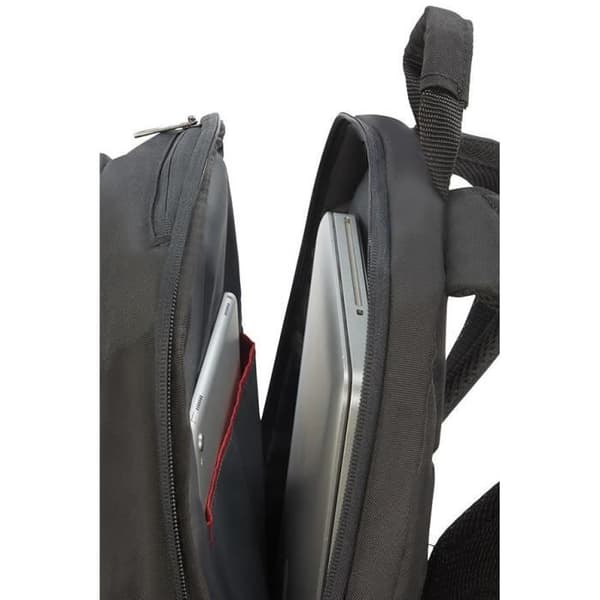 Märke: Samsonite Material: Polyester Referenser: 115329-1041 Mått: 40 (L) x 29 (H) x 18 (D) cm Vikt: 0,7 kg Volym: