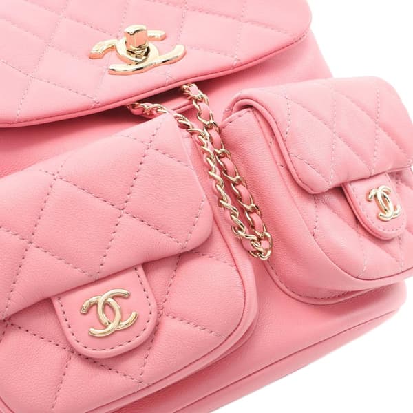 Pre-owned Chanel Medium Quilted Lambskin Duma Pockets Drawstring Backpack Pink