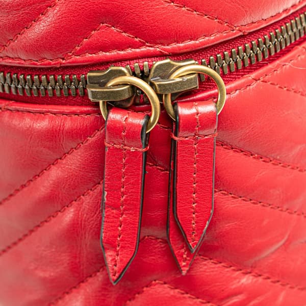 Pre-owned Gucci GG Marmont Round Matelasse Leather Backpack Red
