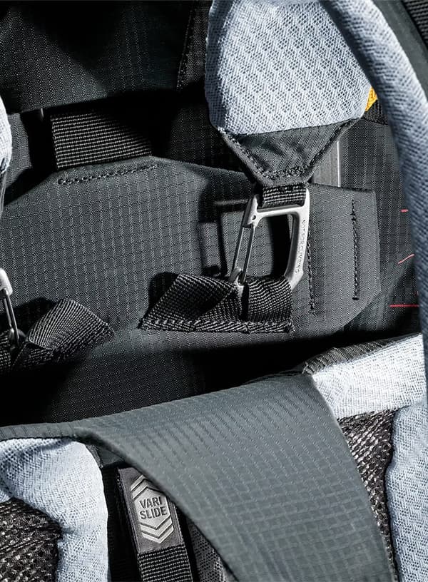 Deuter Aircontact Pro 65+10 SL vandringsryggsäck i grafit