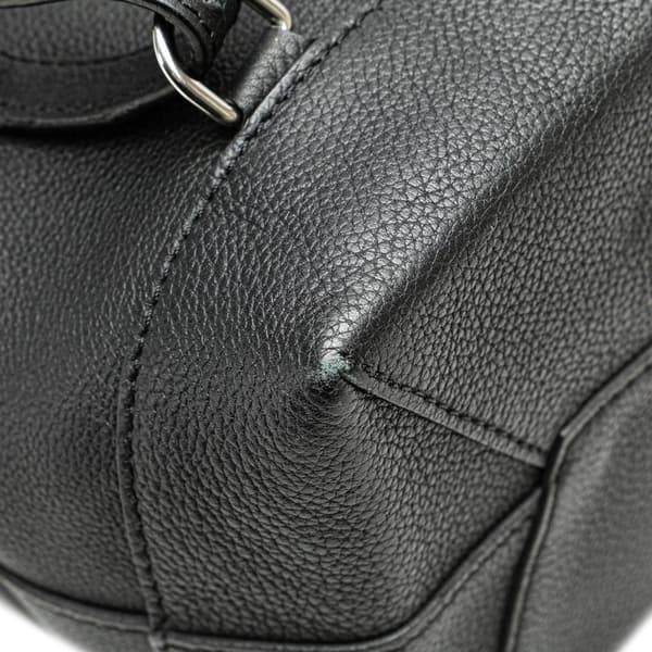 Pre-owned Louis Vuitton Taurillon Lockme Backpack Black