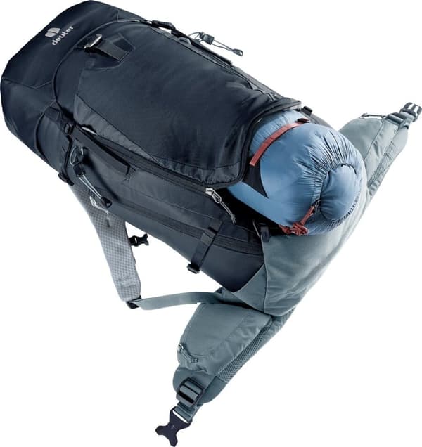DEUTER Trail Pro 36 musta-liuskekivi vaellusreppu