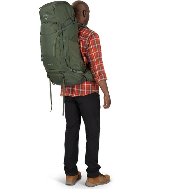 OSPREY Kestrel 58 musta L/XL vaellusreppu
