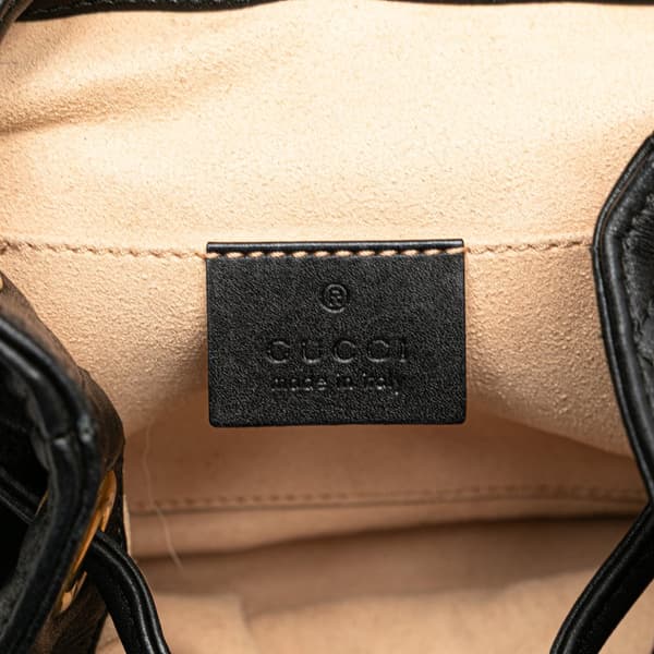 Pre-owned Gucci GG Marmont Matelasse Calfskin Backpack Black