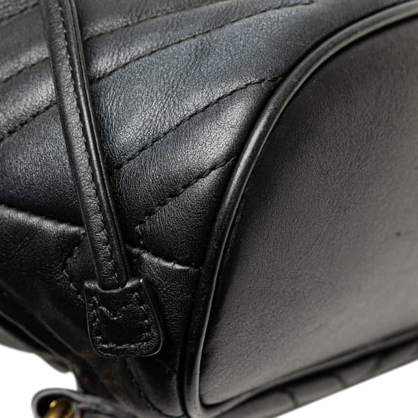 Pre-owned Gucci GG Marmont Matelasse Calfskin Backpack Black