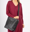 Pikkukuva 4 / 8: Imitation leather shoulder bag - black or gray