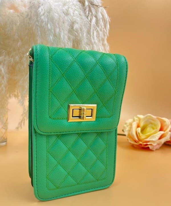 Agélii Fashion - Stylish faux leather mobile phone case - multiple colors
