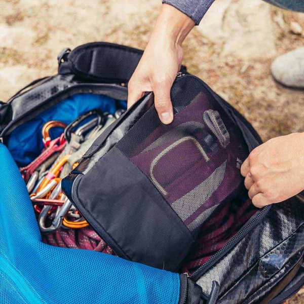 Gregory Alpaca 40l Reppu Musta