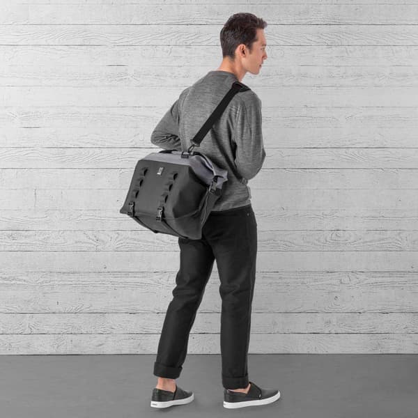 Chrome Väska Urban Ex Rolltop Tote 40l Svart