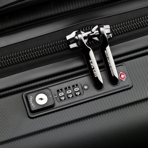 Delsey Shadow 5.0 Trunk 74,5 cm -resväska, svart