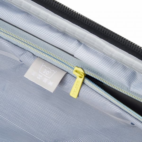 Delsey Shadow 5.0 Expanderbar 66 cm rejsetaske, sort
