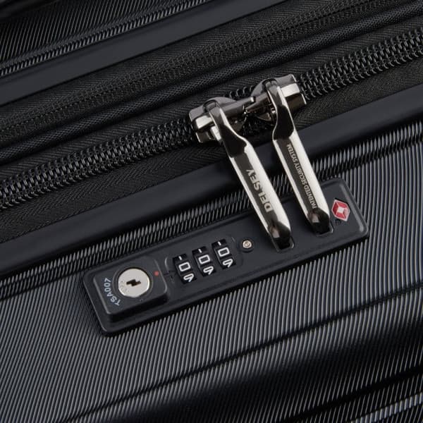 Delsey Shadow 5.0 Expanderbar 66 cm rejsetaske, sort
