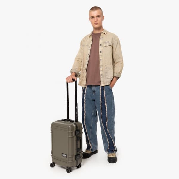 Eastpak RESIST'R CASE S 55,5 cm kuffert, olivgrøn