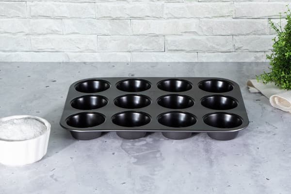 BAGEFORM TIL 12 MUFFINS BERLINGER HAUS BH-1821