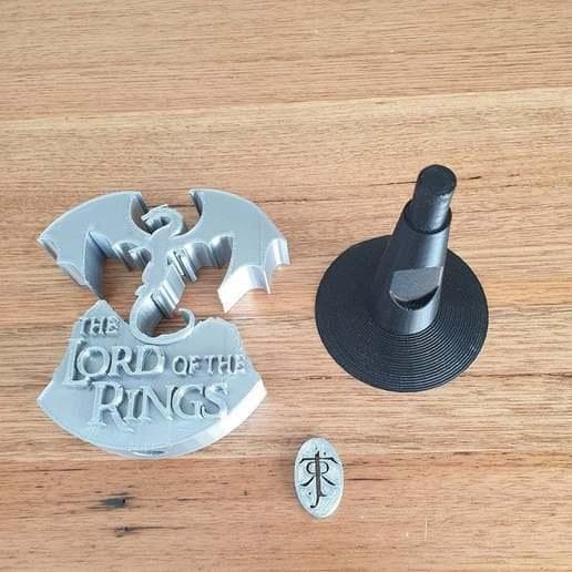 Lord of the Rings Headphone Stand