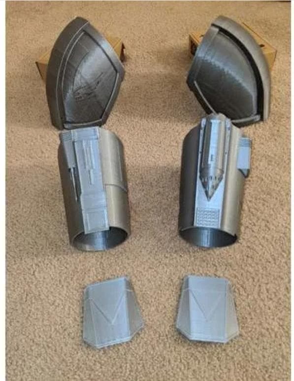 The Mandalorian Beskar Armor - Pauldron Vambrace Gauntlet